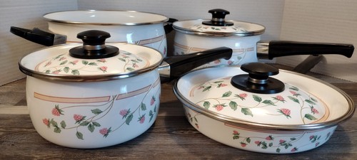 Vintage 7 Piece Gibson Porcelain Enamel Pots And Pans Set In It's The Berries - Picture 2 of 24