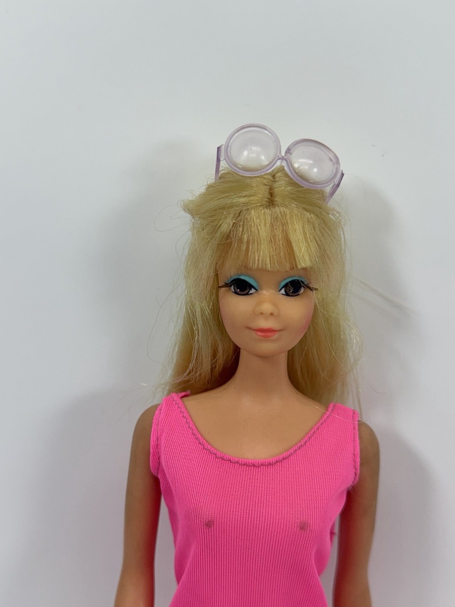 W SWIMSUIT & SUNGLASSES Vintage 1970 Twist N Turn PJ Barbie #1118