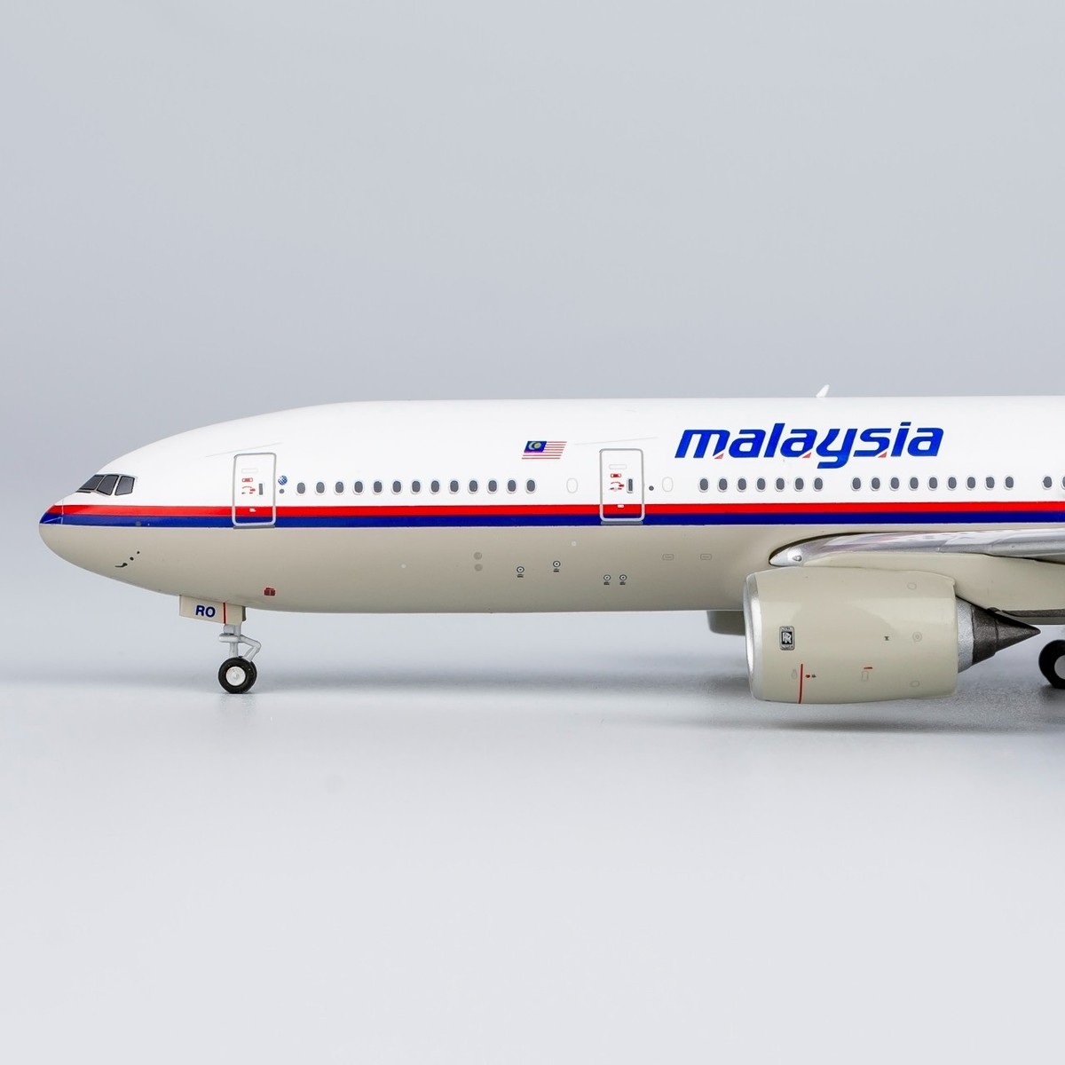 NG Models 1:400 Malaysia Airlines Boeing 777-200 9M-MRO (72057