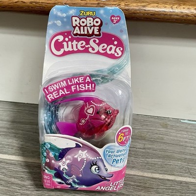 Zuru Robo Alive Cute-Seas Angel Fish Vibrant Pink Water Activated Swims