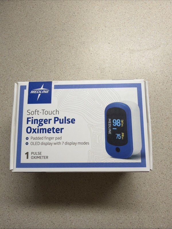 Medline Soft Touch Finger Pulse Oximeter Digital Display HCSM70S  New