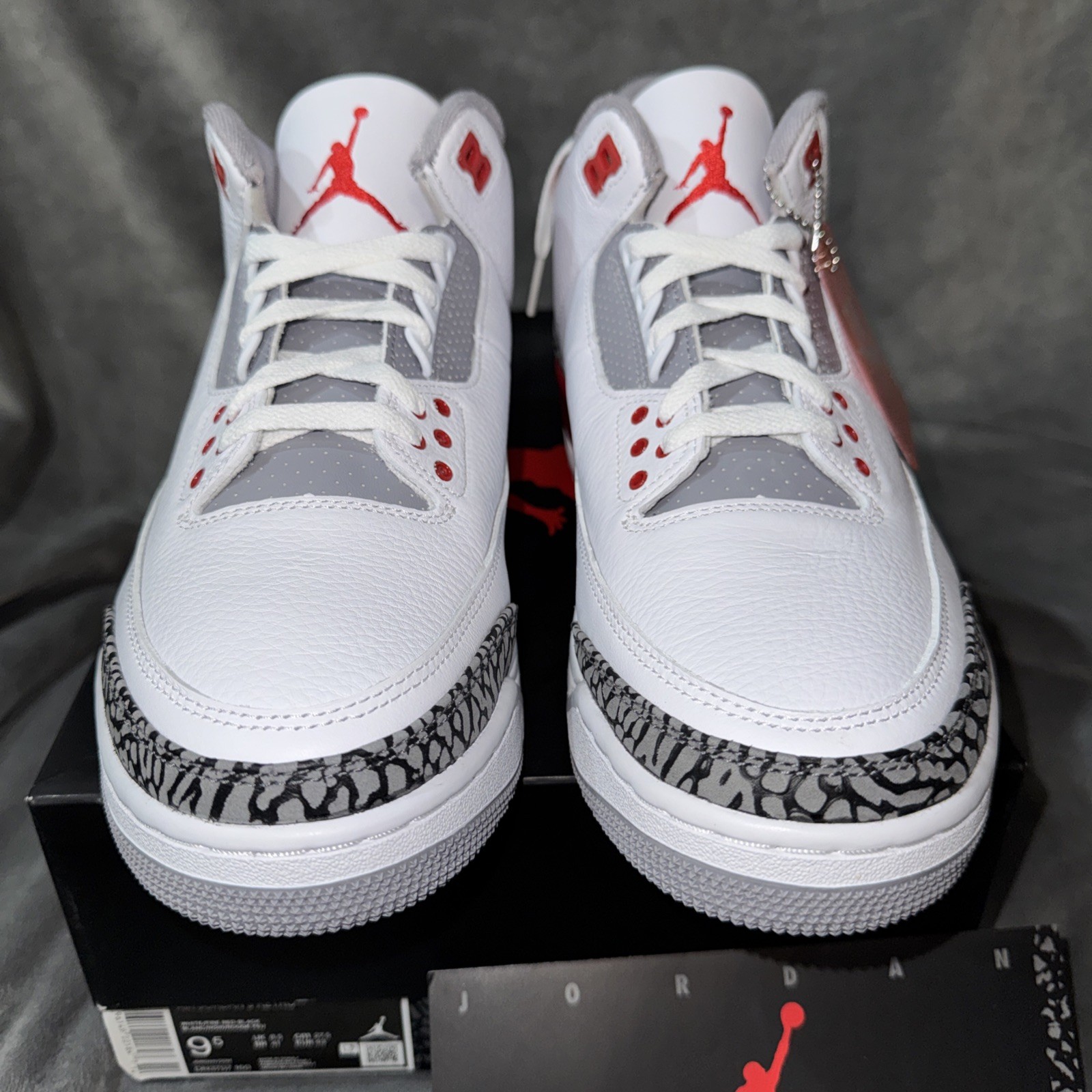 Air Jordan 3 Retro 2022 Fire Red, Size 9.5 DN3707-160 thumbnail 2