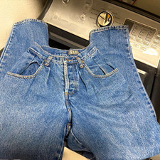 GAP Vintage Blue Jeans Classic 100 Cotton High Rise Medium Wash Size 2
