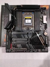 Gigabyte TRX40 AORUS MASTER Motherboard CPU T...