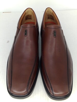 CLARKS Men display picture 3
