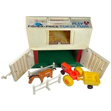 Vintage 1967 Fisher Price Play Family Farm 915