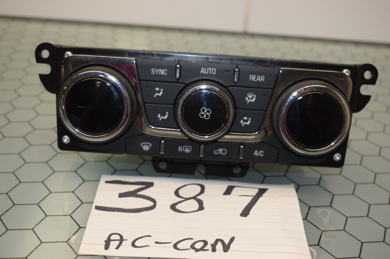 2013 2014 2015 2016 2017 Buick Enclave AC and Heater Control Used Stock #387-AC 