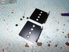 LOT OF 2 HEAVY DUTY MOUNTING BRACKETS 0M-10810 (151-3)