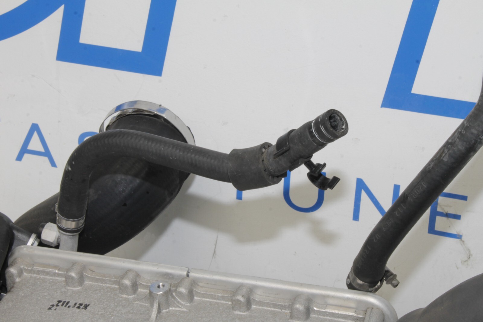 12-14 MCLAREN MP4-12C 12C 570 OEM RH PASSENGER WATER INTERCOOLER 11F0892CP STOCK