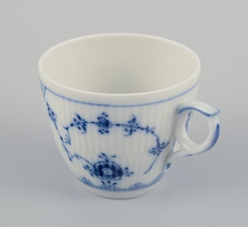 Royal Copenhagen Blue Fluted Plain. Set of six coffee cups with saucers. - Picture 5 of 8