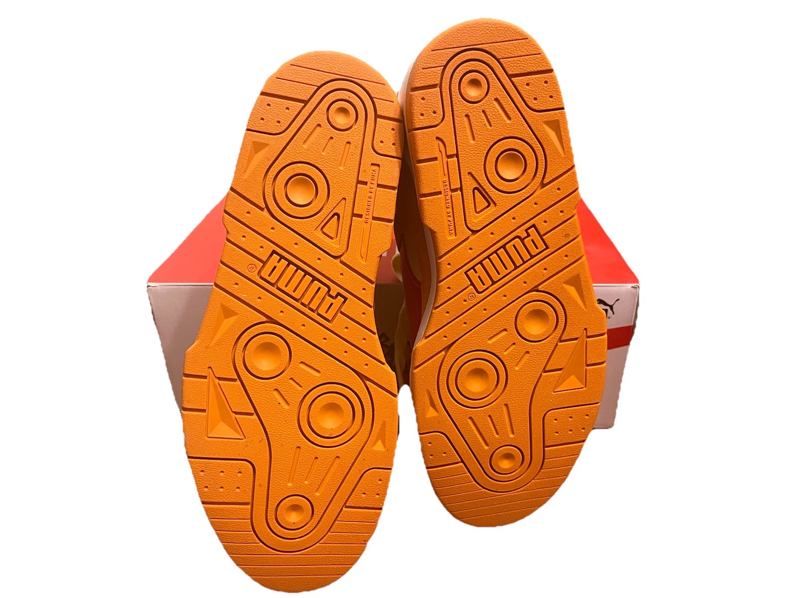 Pokémon x PUMA Slipstream Charmander US Men’s Size 9  Never Used  Comes With Box thumbnail 5