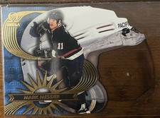 1997-98 Pacific Omega - Game Face Helmets Die Cut - #19 Mark Messier