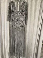 Pisarro Nights Beaded Mesh Column Gown V-Neck Beige/Silver Women s Size 12 NWT