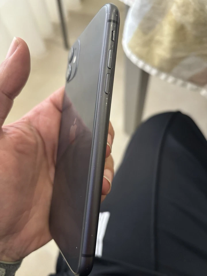 iphone 11 64gb Grigio Nero Perfetto - Immagine 3 di 4