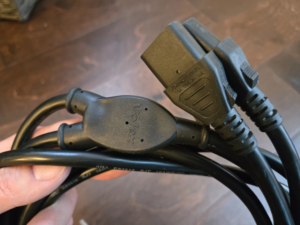 VOLEX 10ft 16AWG 13A Y-Splitter 3-Prong Computer Dual Duo Power AC Cord Cable - Image 3 of 4