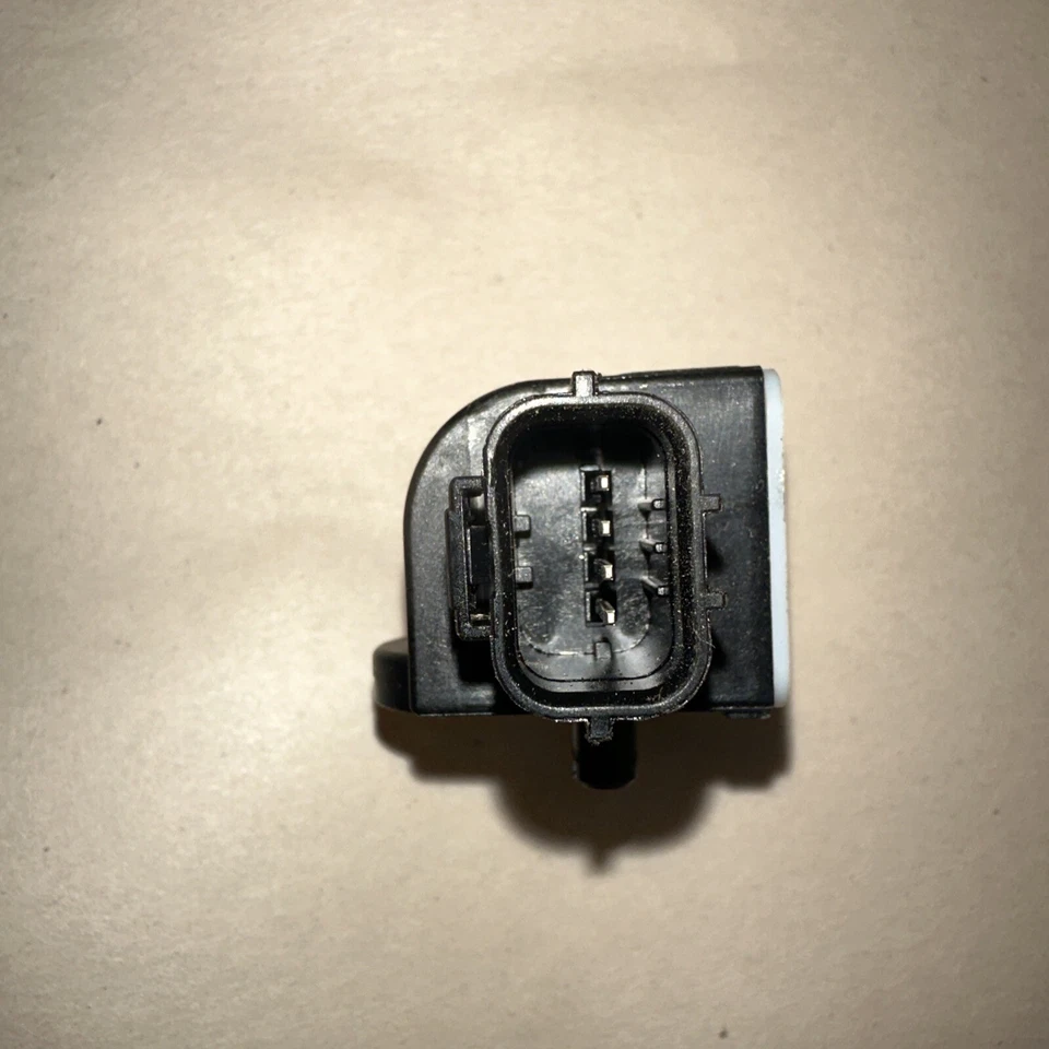 Honda CR-V 2014 SRS Crash Impact Sensor 77970-tro-a111-m-1 Oem  2 - Image 4 of 4