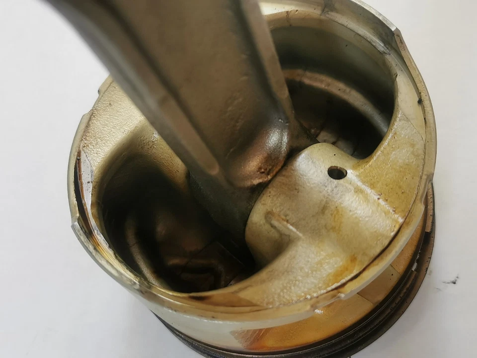 Pistón y bielas OEM de pocas millas 2ZZ Toyota Celica GT-S, XR-S 1.8 Foto 4 de 4