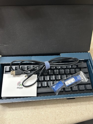 Ducky One 2 Mini RGB 60% Keyboard - Picture 9 of 11