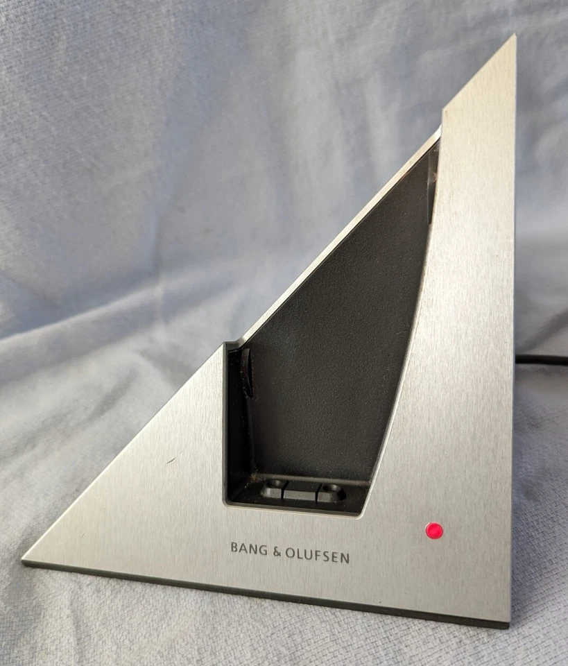 Cargador base receptor teléfono inalámbrico Bang & Olufsen BeoCom 6000 (con clip roto) Foto 4 de 4