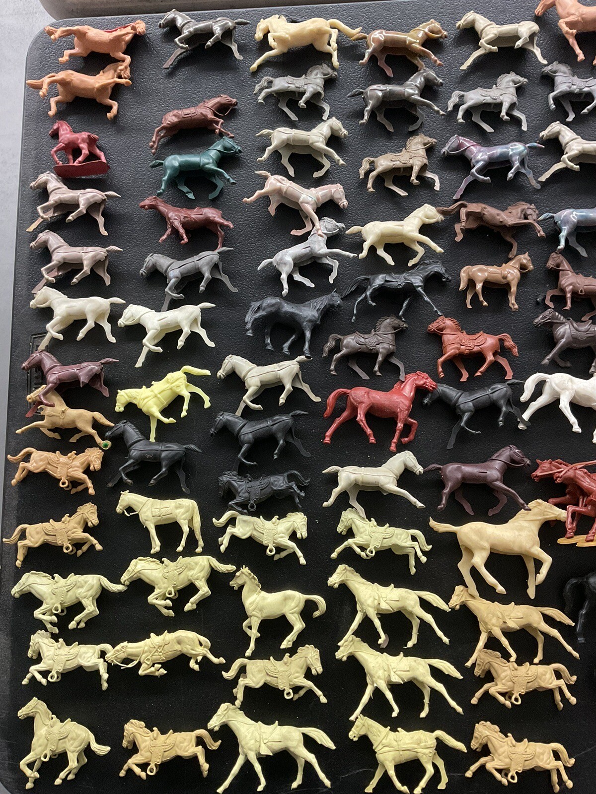Large Lot Of 350 Vintage Marx Mpc China And More Toy Plastic Horses eBay