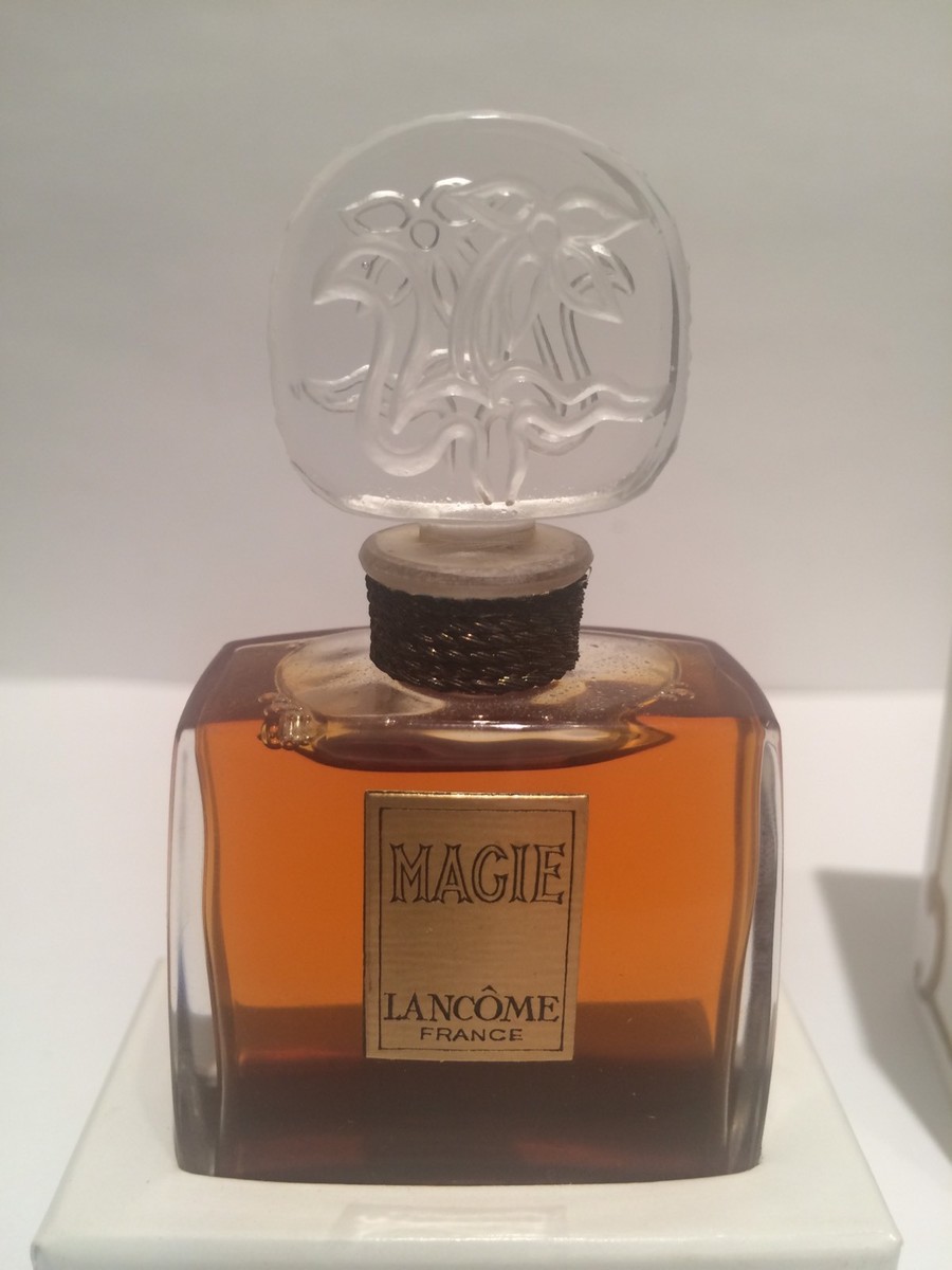 C 129 Φ 【 LANCOME 】 30ml Magie noire ランコム マジーノワール EDC