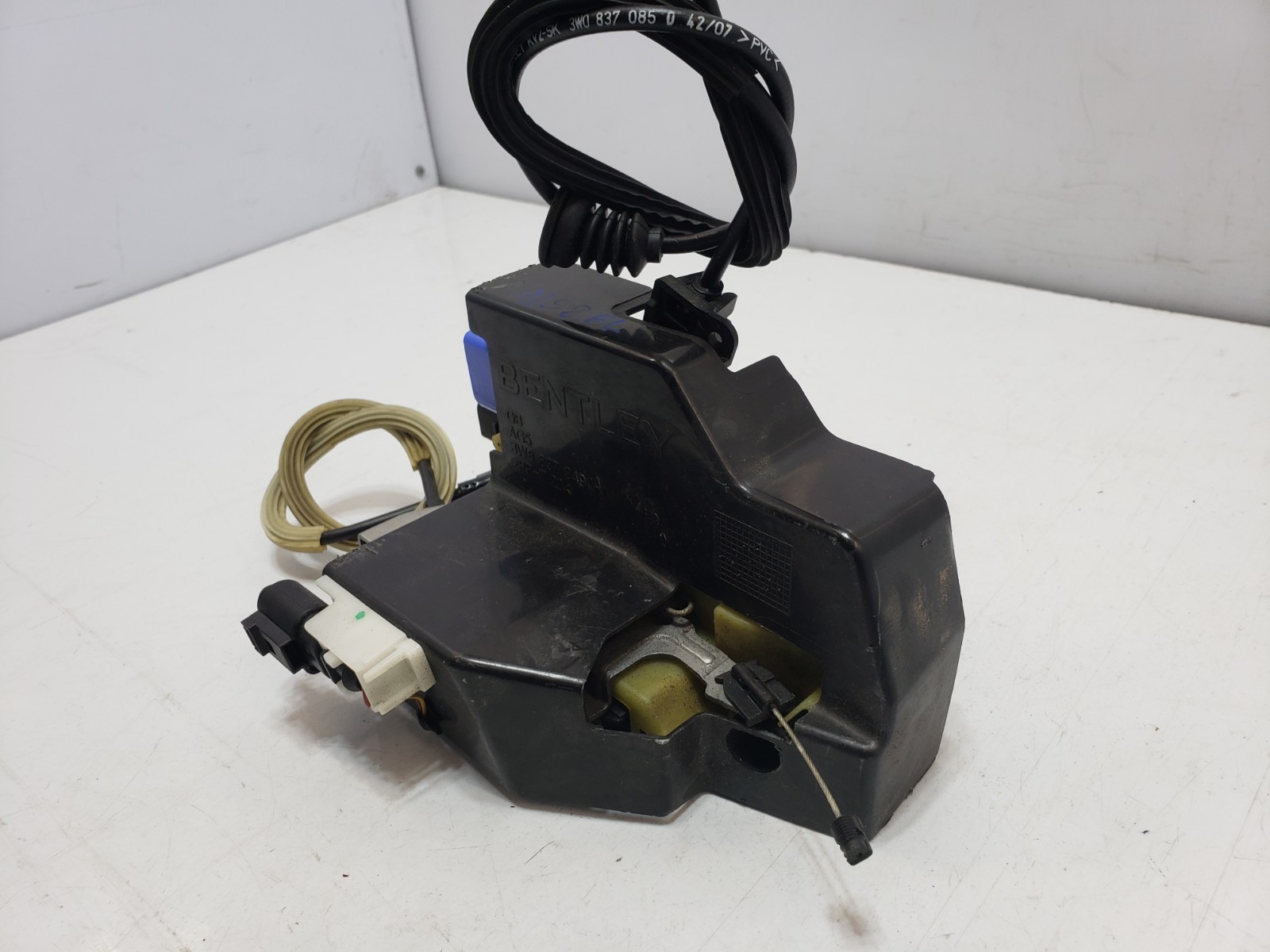 ✅03-12 OEM Bentley Continental GT GTC Front Left Driver Door Lock Latch Actuator