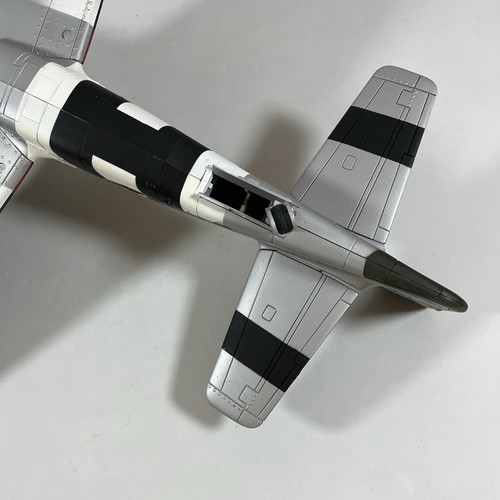 21st Century Toys Scala 1:18 P-51 Mustang Lou IV Modellino Aereo con Pilota (2000) - Foto 21 di 24
