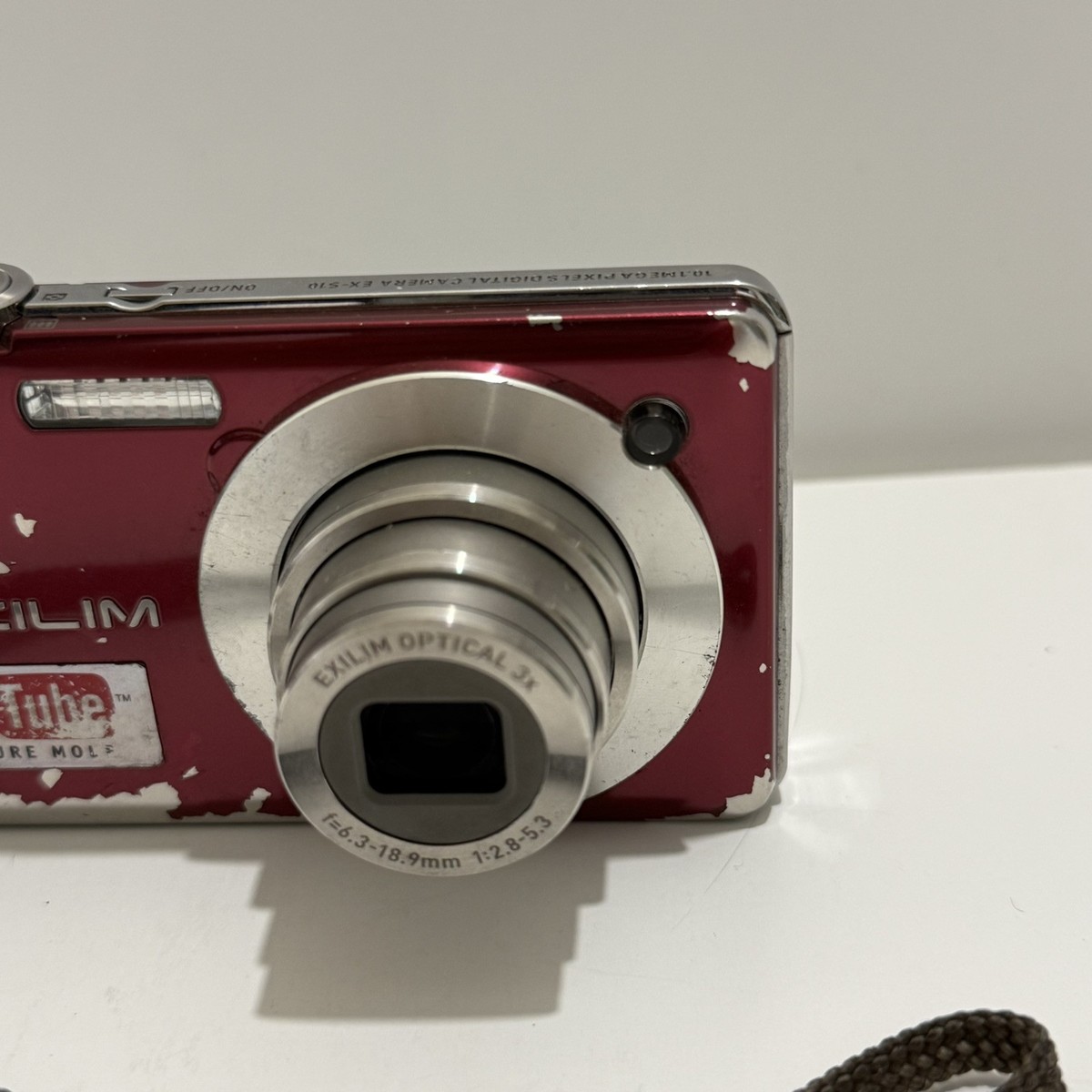 Casio EXILIM CARD EX-S10 10.1MP Digital Camera - Red for Casio EXILIM CARD EX-S10 10.1MP Digital Camera - Red for