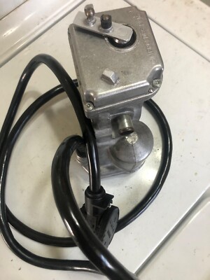 0001417525 MERCEDES THROTTLE BODY 000 141 75 25 FULLY TESTED, Core Refund $100