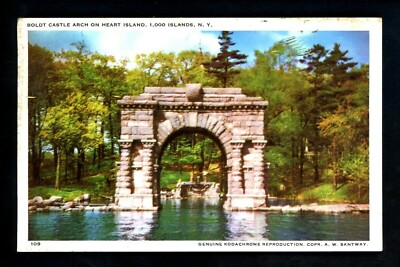 New York NY postcard Thousand Islands, Boldt Castle Arch Heart Island