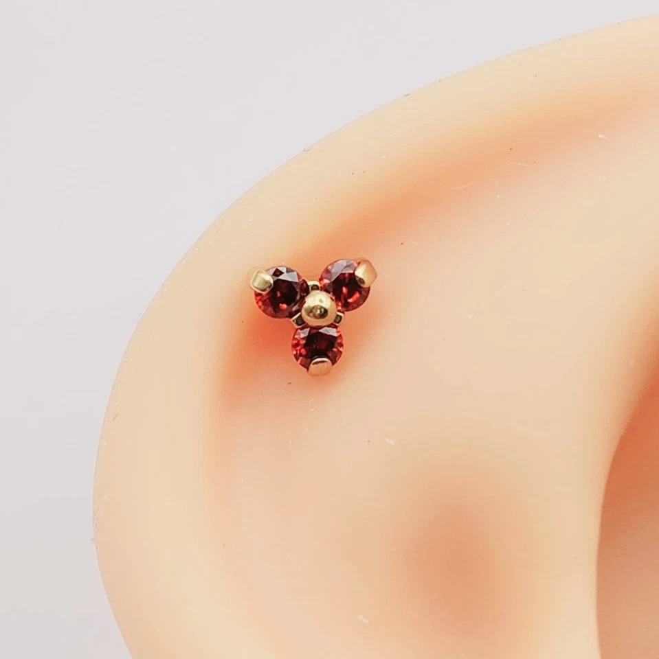 Red Trinity CZ PVD Coated Titanium Top Internal Thread Labret - Image 3 of 4