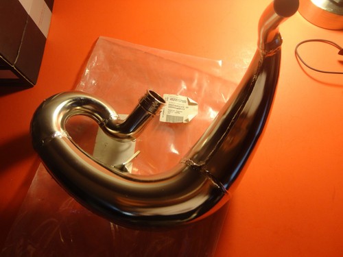 NUEVO FABRICANTE DE EQUIPOS ORIGINALES NUEVO COLECTOR DE ESCAPE KTM 50 SX 50SX 45205107000 DE FÁBRICA - Imagen 3 de 5