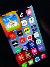 Apple iPhone 7 - 32 GB - Black Unlocked 