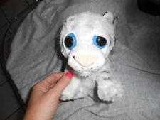 ri rhode island novelty white tiger big bright eyes blue plush  planet pals 7"