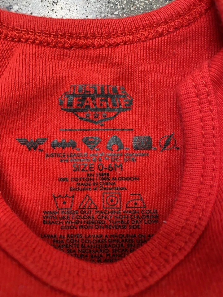 Justice League one piece Wonder Woman costume baby girl 0-6 months - Image 4 of 4