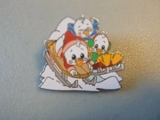 Disney Pin - 2021 LE Christmas Cutie Mystery Pin - Huey, Dewey, & Louie