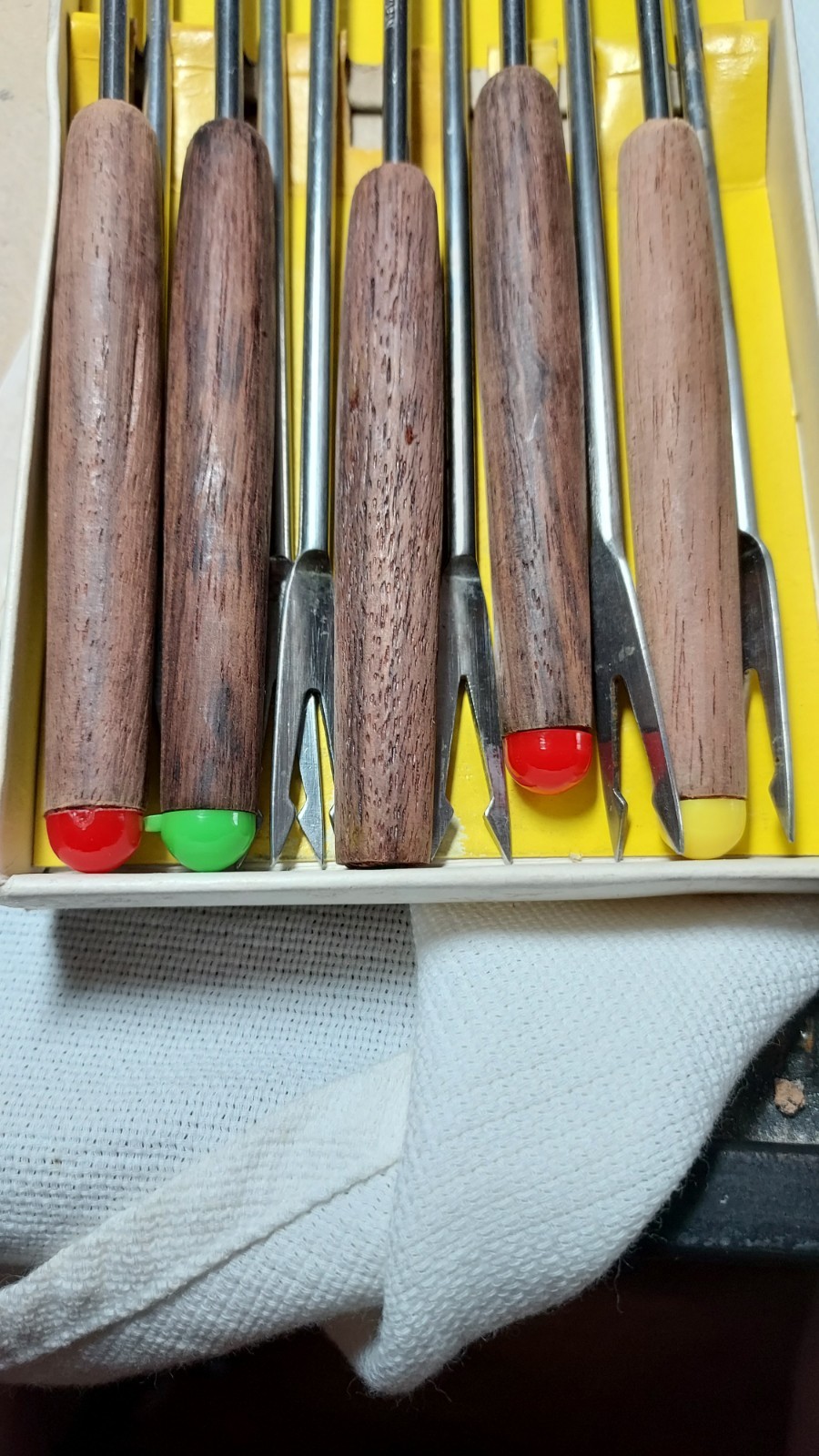 Vintage MCM STAINLESS STEEL Set of 11 FONDUE FORKS w/Wooden Handles Original Box