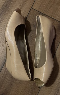Alfani Step and Flex Shoe Khaki Fresco 9.5M Tan Wedge Heel Worn Once in Box
