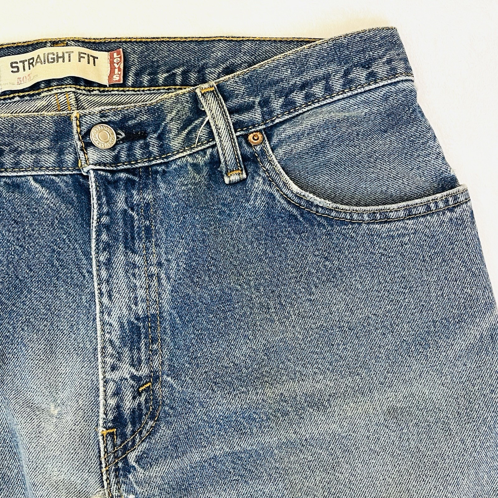 Rare Levi’s 505 2010 STRAIGHT FIT Jeans Mens 34x32 Blue Distressed Mexico READ image 6