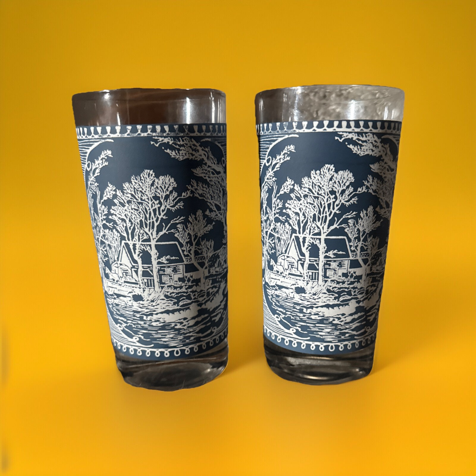 2 Vintage Currier & Ives Tumblers 12 Oz Glasses Blue On White Royal USA NICE +++