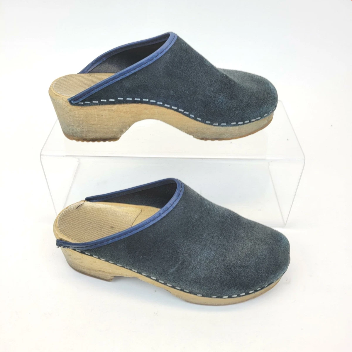 Navy blue clogs 2025