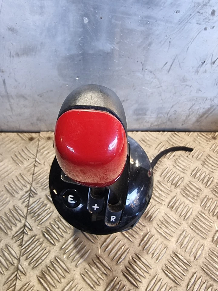 FIAT 500 AUTO GEAR SHIFT ASSY 7355688240 ALAVANCA DE CÂMBIO 1.2 SEMI AUTO HATCHBACK 2013 - Imagem 3 de 4