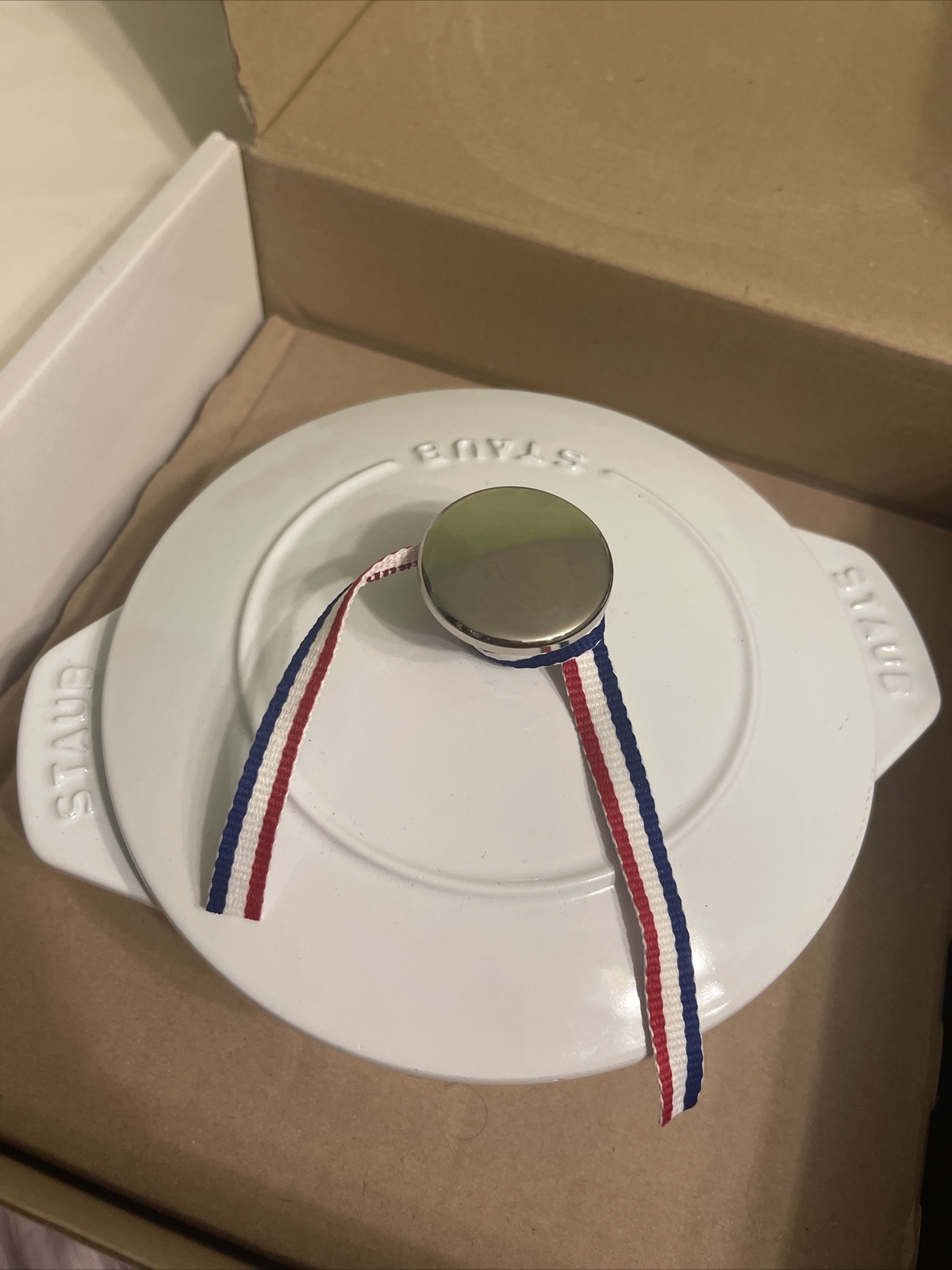 Staub 1.5 Qt Cast Iron Cocotte White