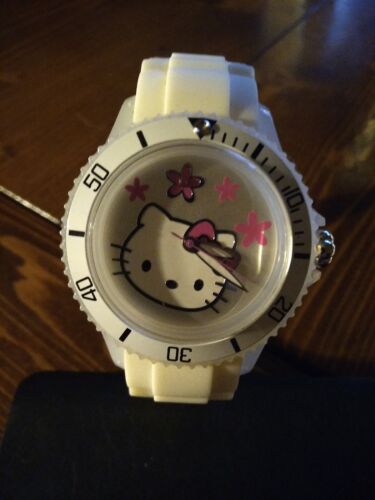 Montre Hello Kitty par Sanrio ~occasion ~ montre de collection fille - Photo 1 sur 12