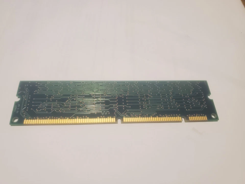 CRUCIAL MT8LSDT864AG-662C3 64MB SDRAM Memory Module SEE PICTURES - Image 4 of 4