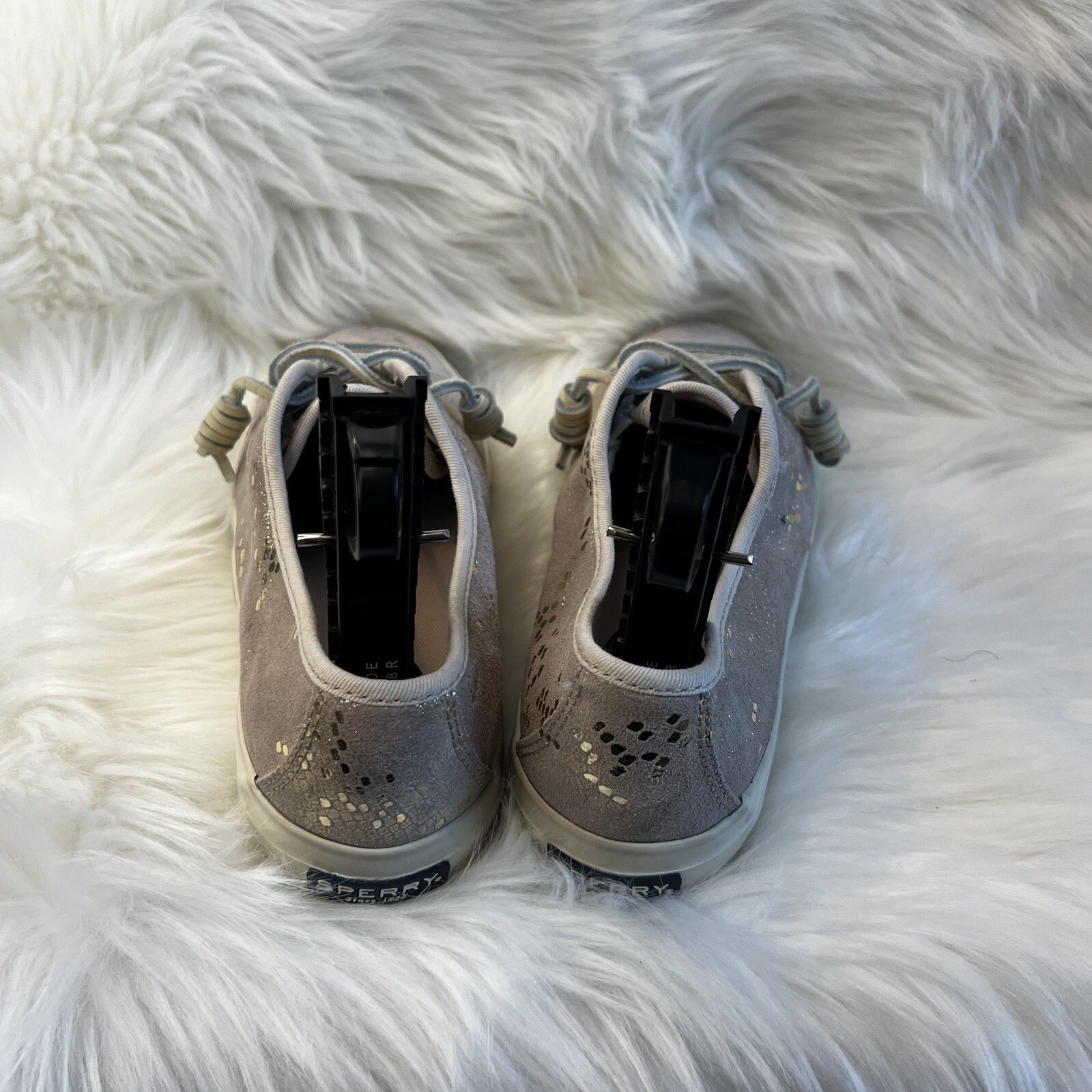 off white shoes flip flops