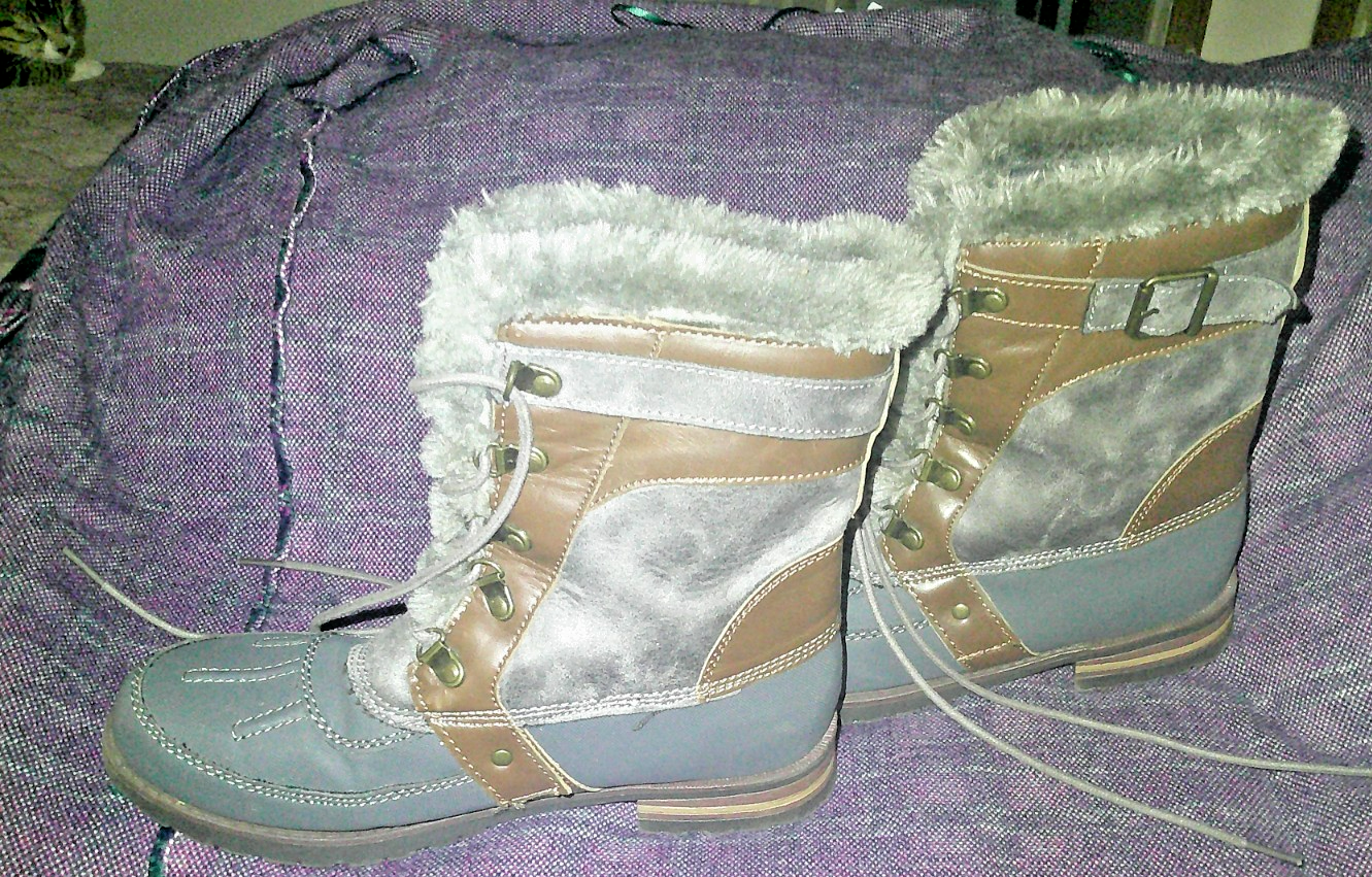 Women' R & C Winter Lace Up Boots Gray & Brown - Faux Fur - 8.5M - New No Box