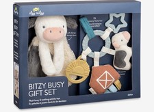 Itzy Ritzy Bitzy Busy Toy  Teether Unisex Gift Set - Farm Theme