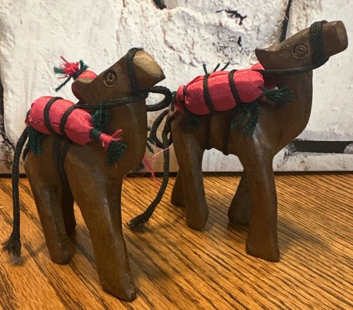 Vintage Hand Carved Wooden Dromedary Camel Figurines Set of 2 Folk Art 4" Tall