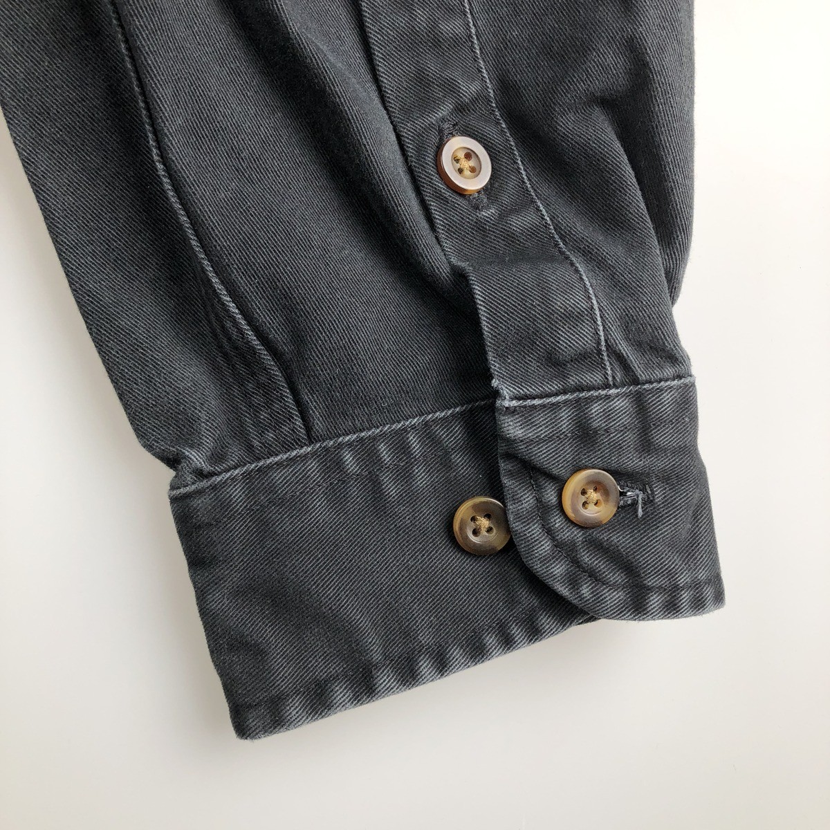 Used Carhartt Original Fit long-sleeved button-down work shirt size L (men's) thumbnail 8